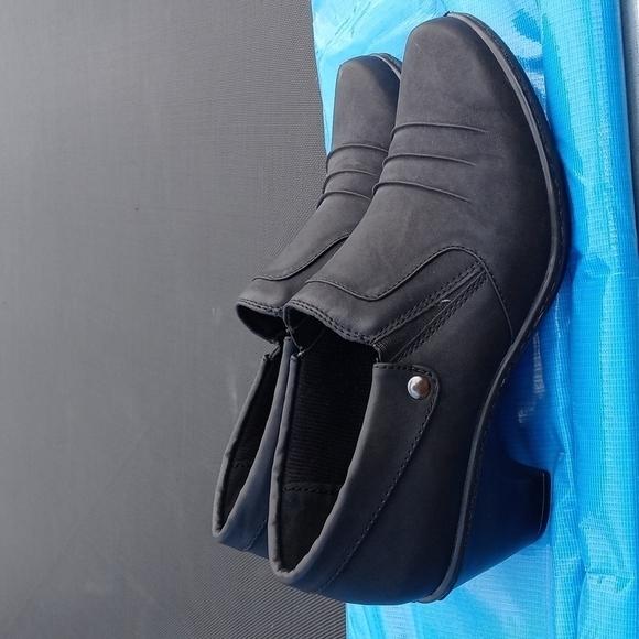 Easy street clogs comfort size 9 Wide - Picture 7 of 12